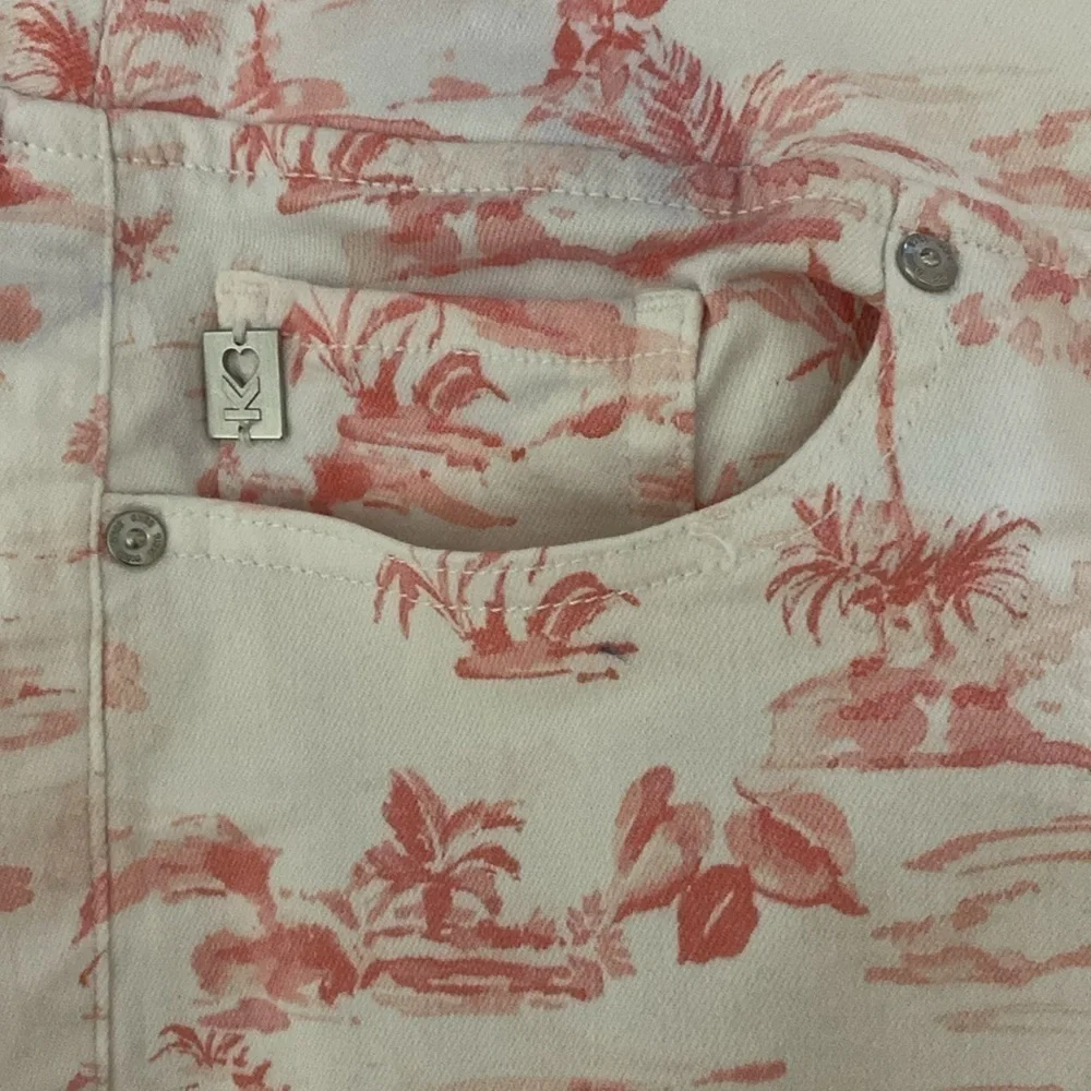 Belle by Kim Gravel Twill Toile Print Capri Jean